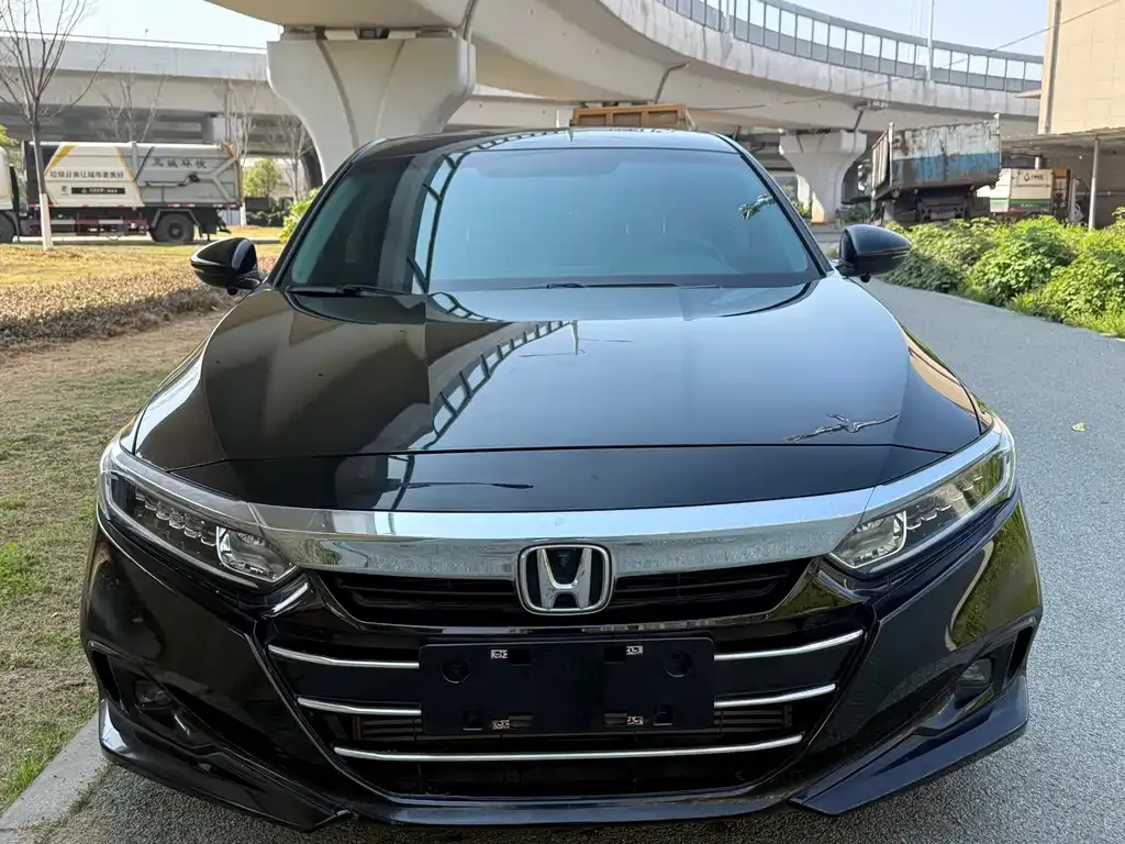 Honda Accord — фото 4