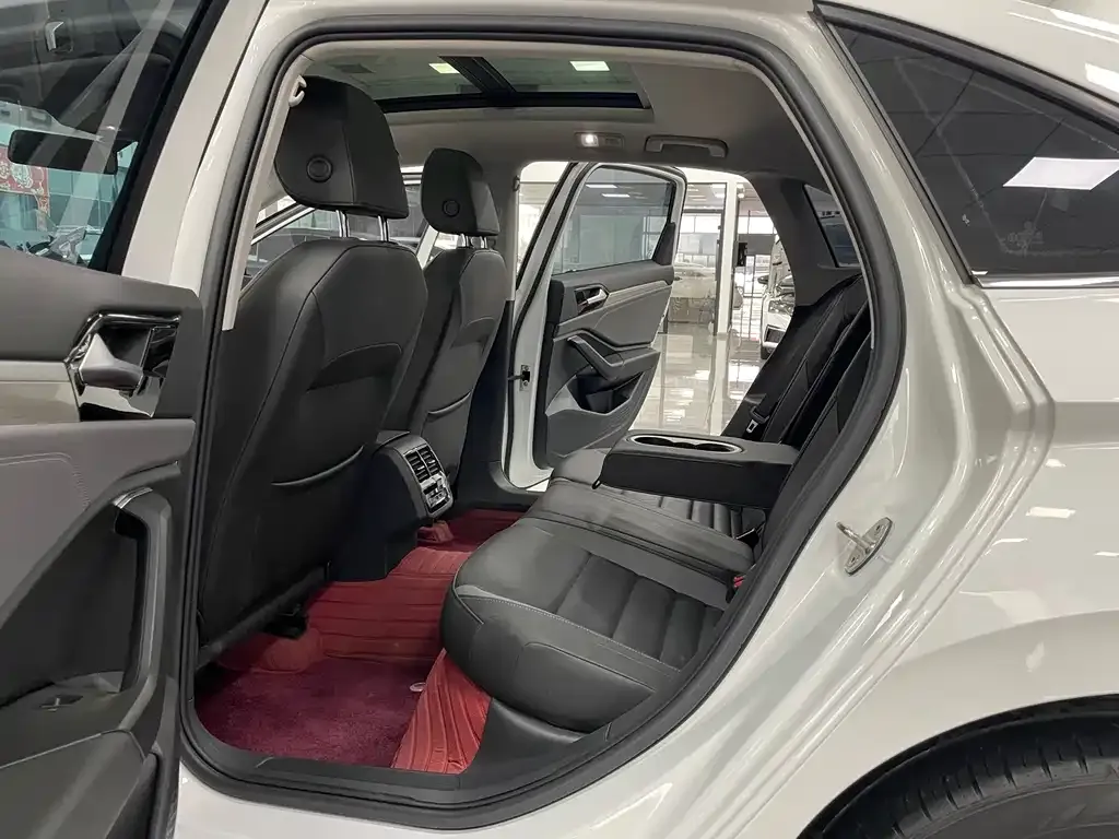Volkswagen Sagitar 2022 из CN, фото 7