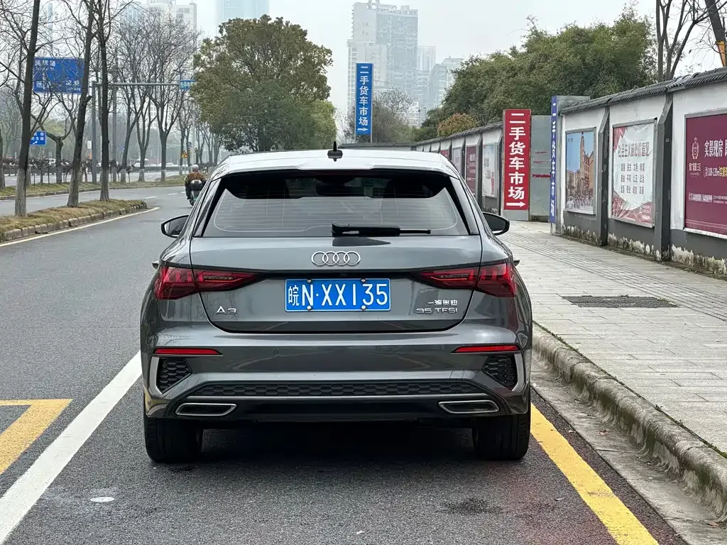 Audi A3 2023 из CN, фото 3
