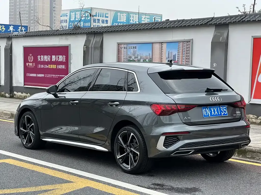 Audi A3 2023 из CN, фото 6