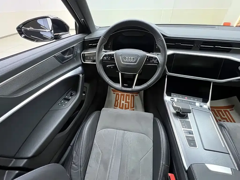 Audi A6L 2022 из CN, фото 6