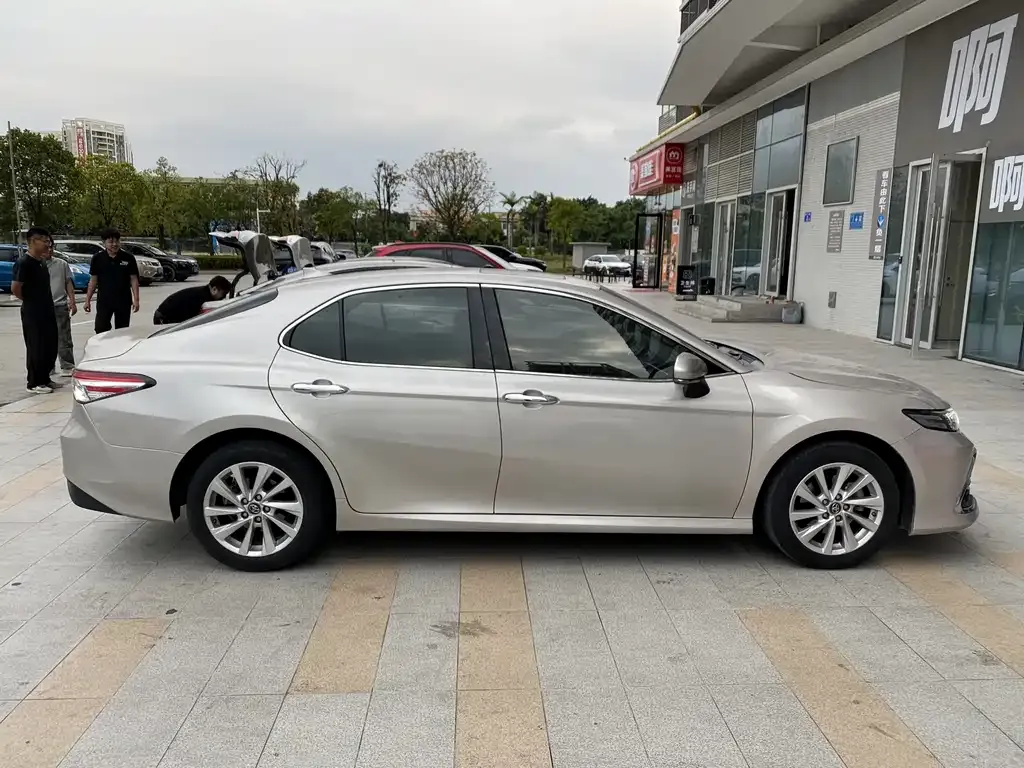 Toyota Camry 2021 из CN, фото 7