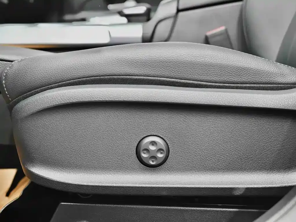 Mercedes-Benz GLB 2024 из CN, фото 10