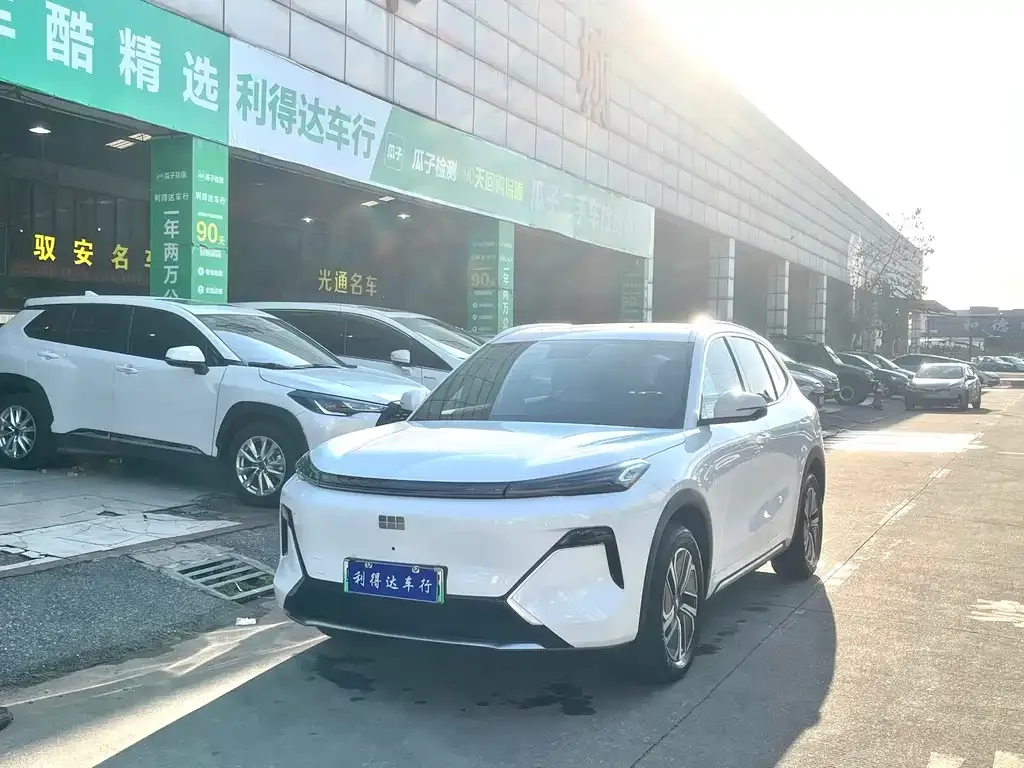 Geely 银河星舰7