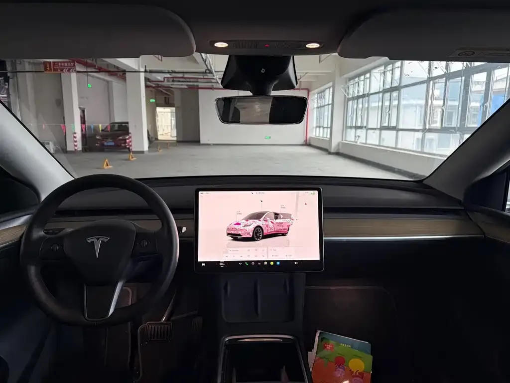 Tesla Model Y — фото 2