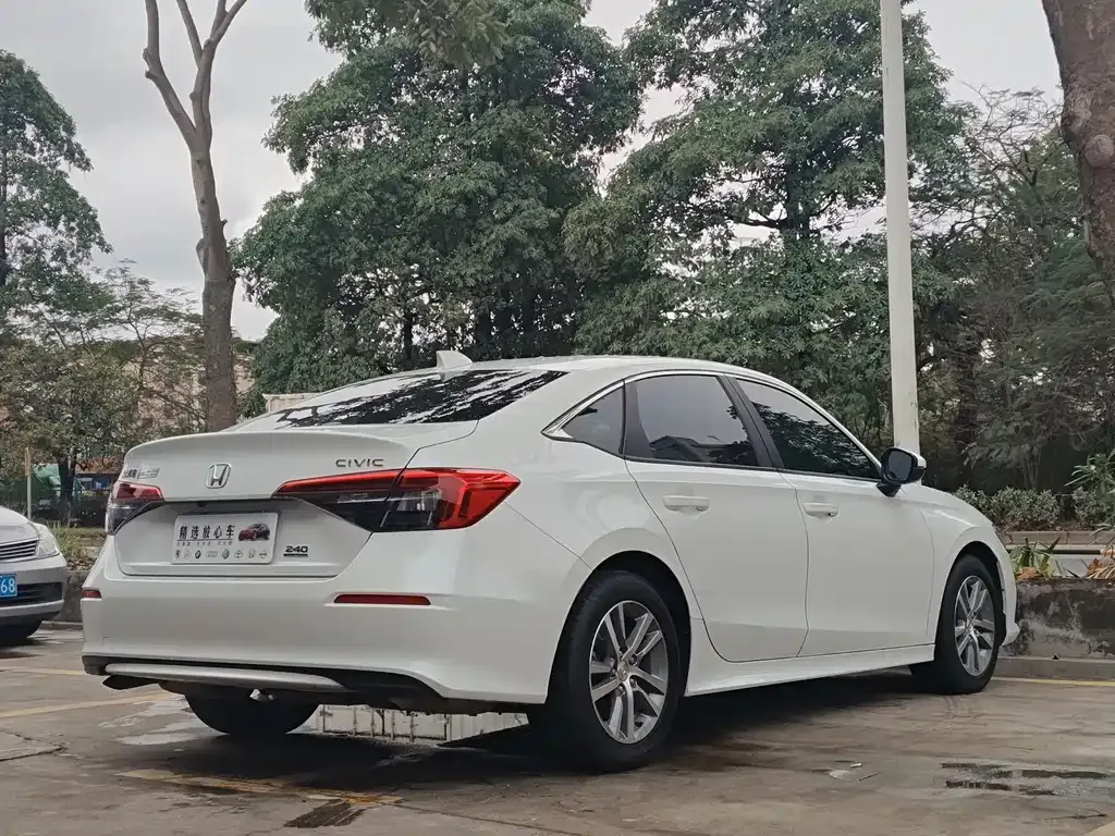 Honda Civic — фото 6