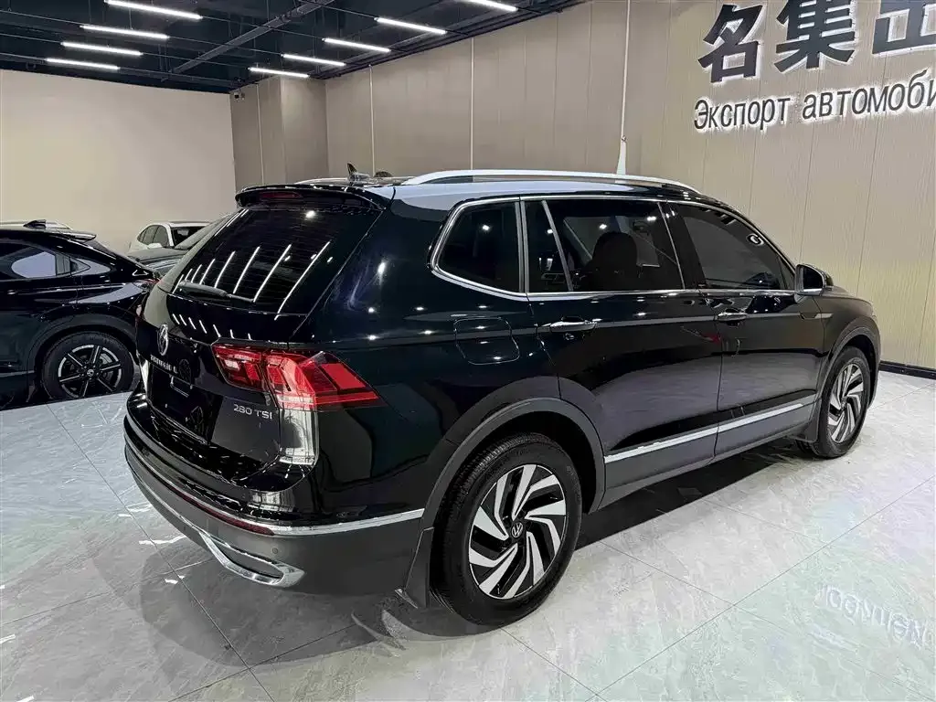 Volkswagen Tiguan L — фото 6
