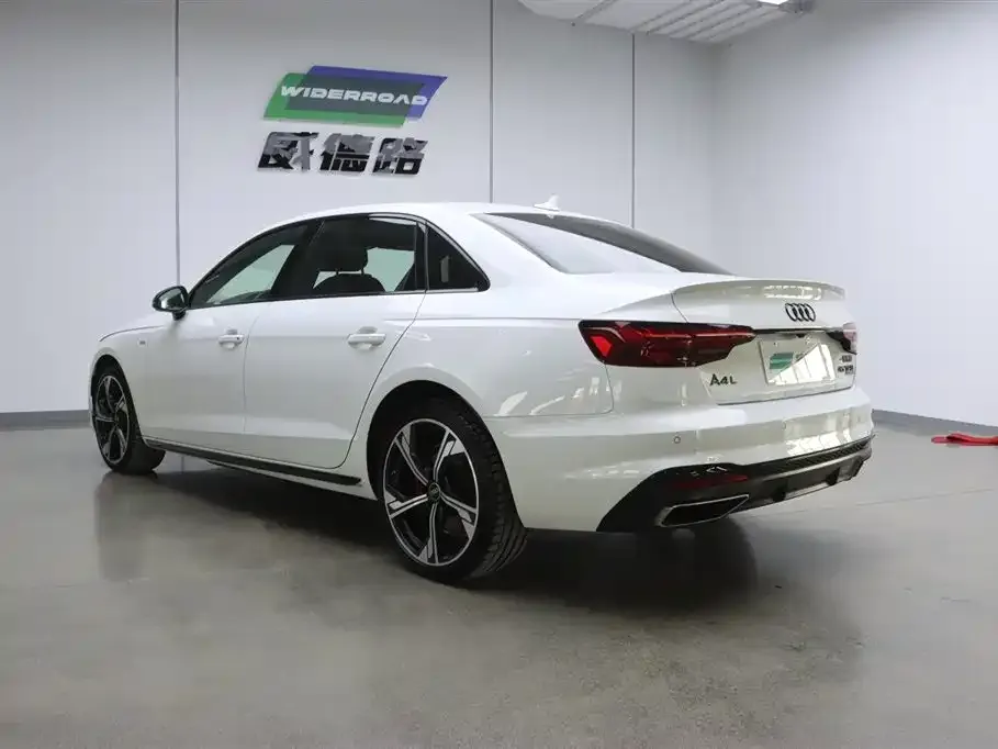 Audi A4L 2024 из CN, фото 4