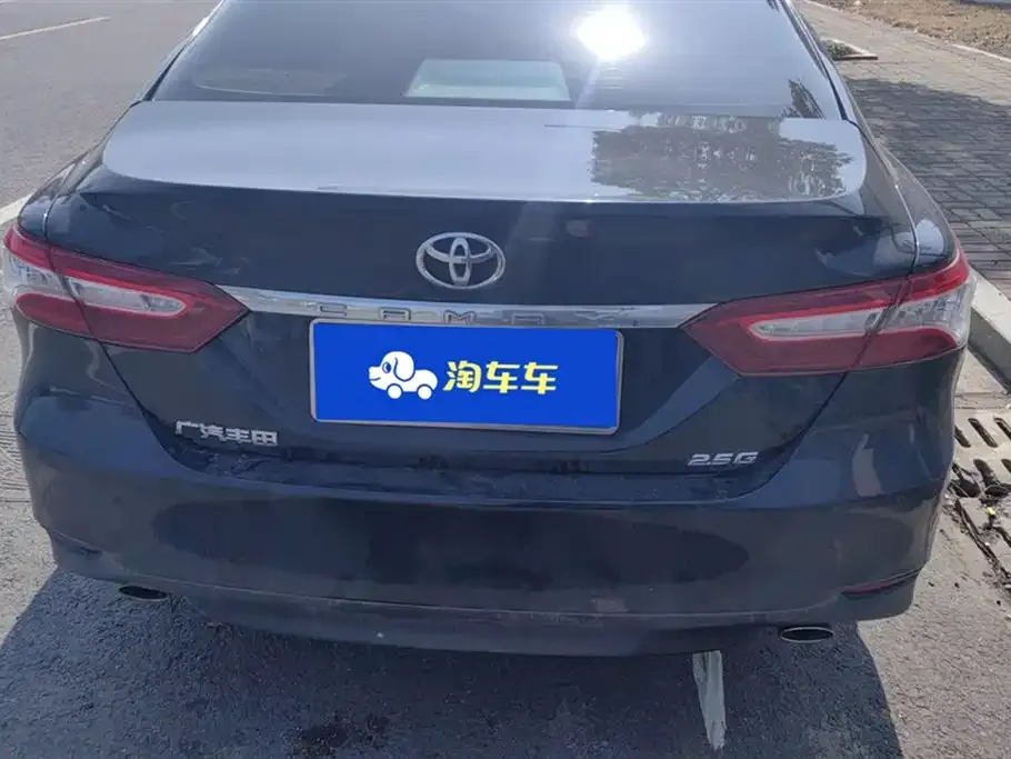 Toyota Camry 2021 из CN, фото 2