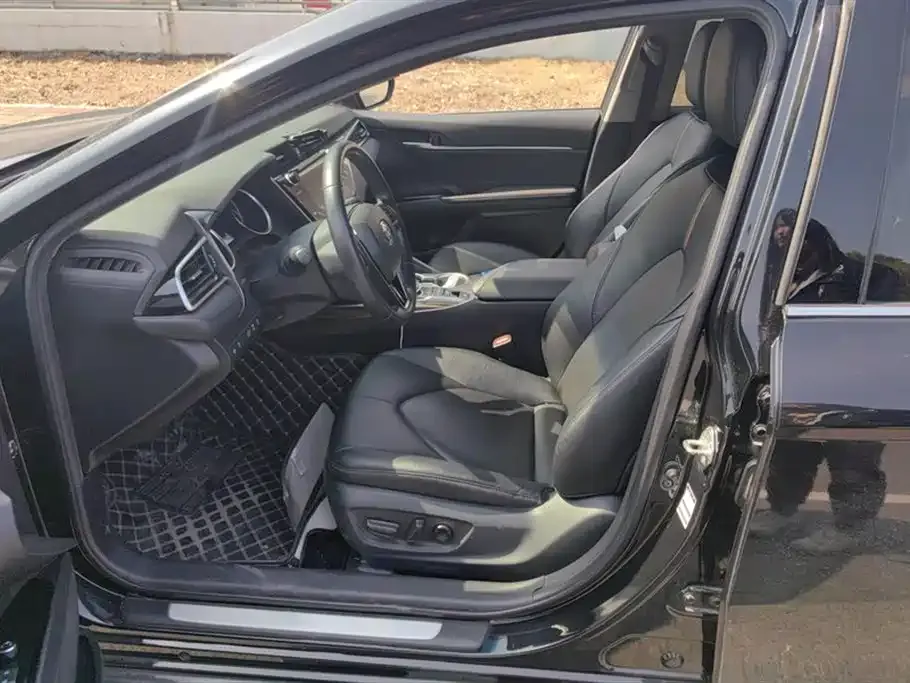Toyota Camry 2021 из CN, фото 6