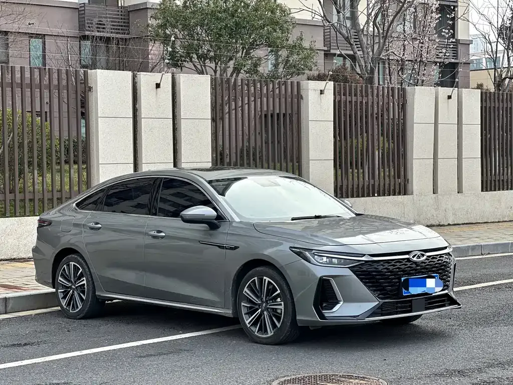 Chery Arrizo 8