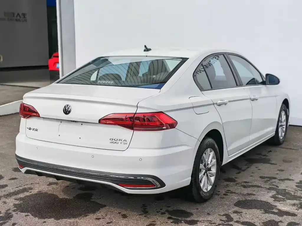 Volkswagen Bora 2024 из CN, фото 4