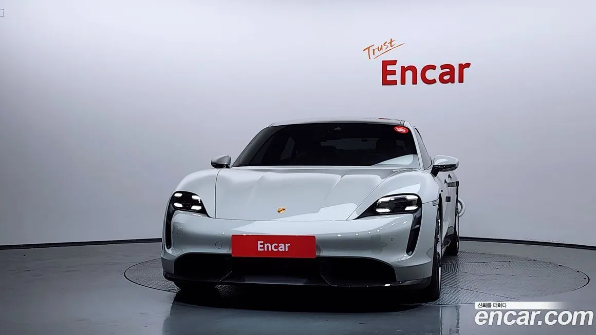 Porsche Taycan 2021 из KR, фото 3