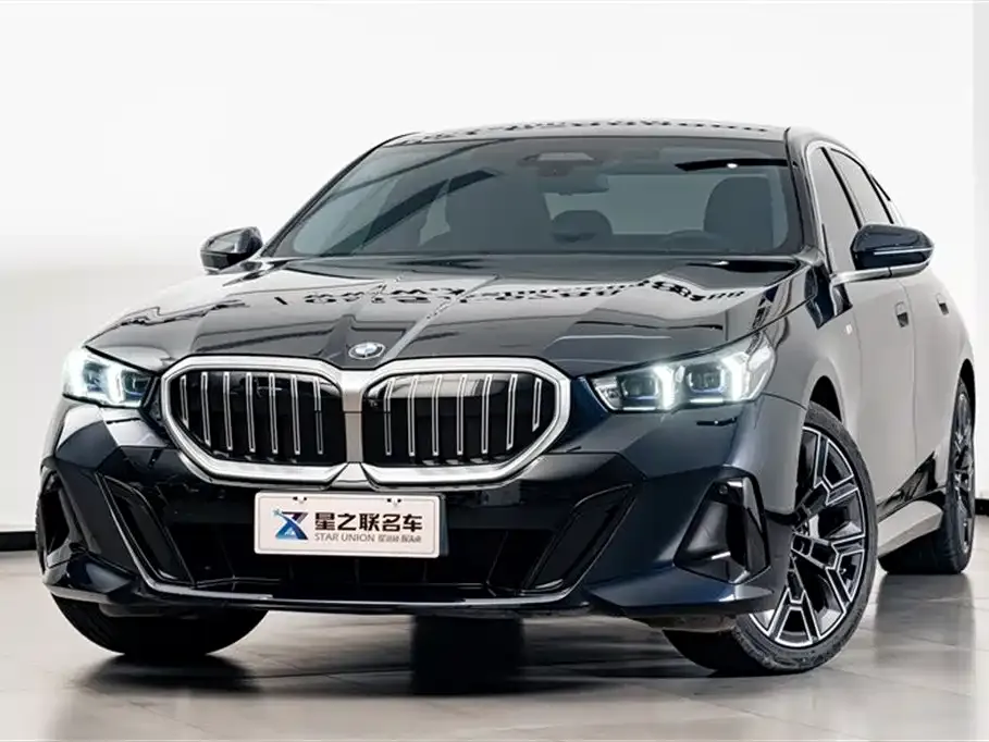 BMW 5 Series — фото 10
