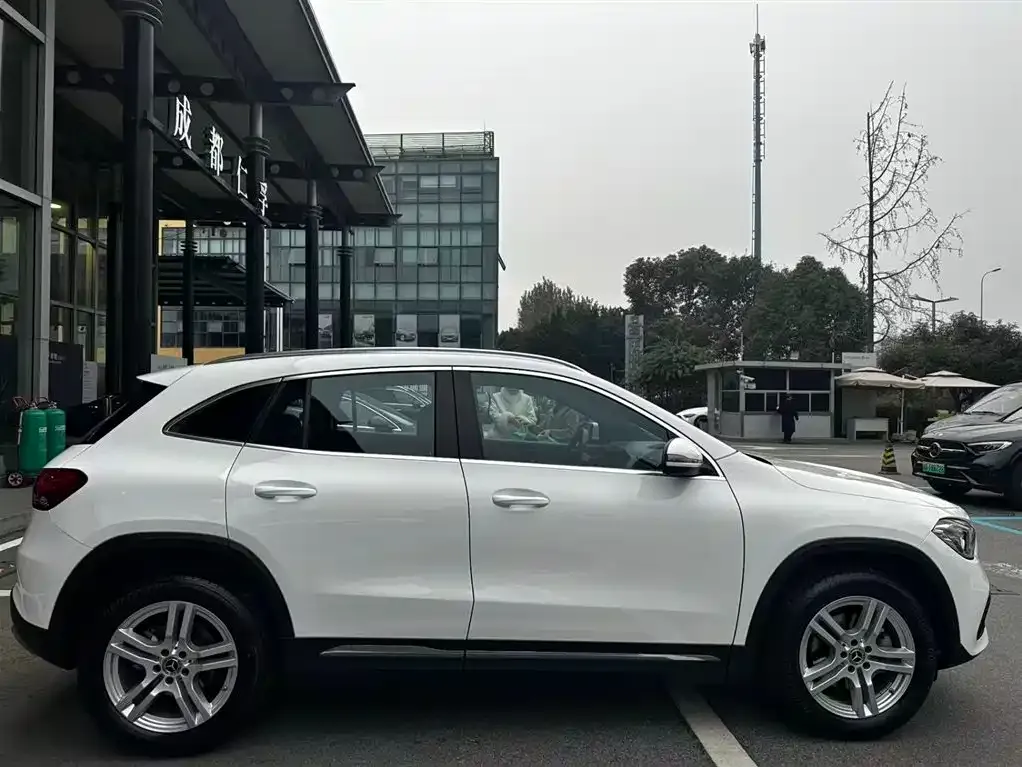 Mercedes-Benz GLA — фото 9