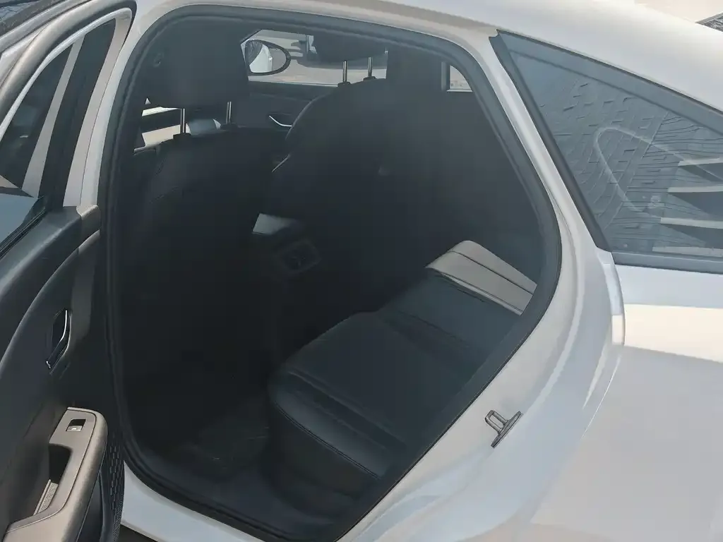 BYD e7 2025 из CN, фото 2