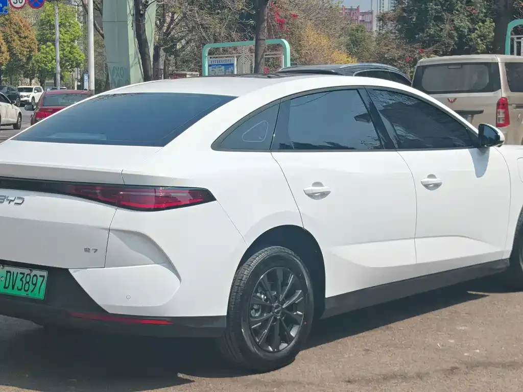 BYD e7 2025 из CN, фото 7