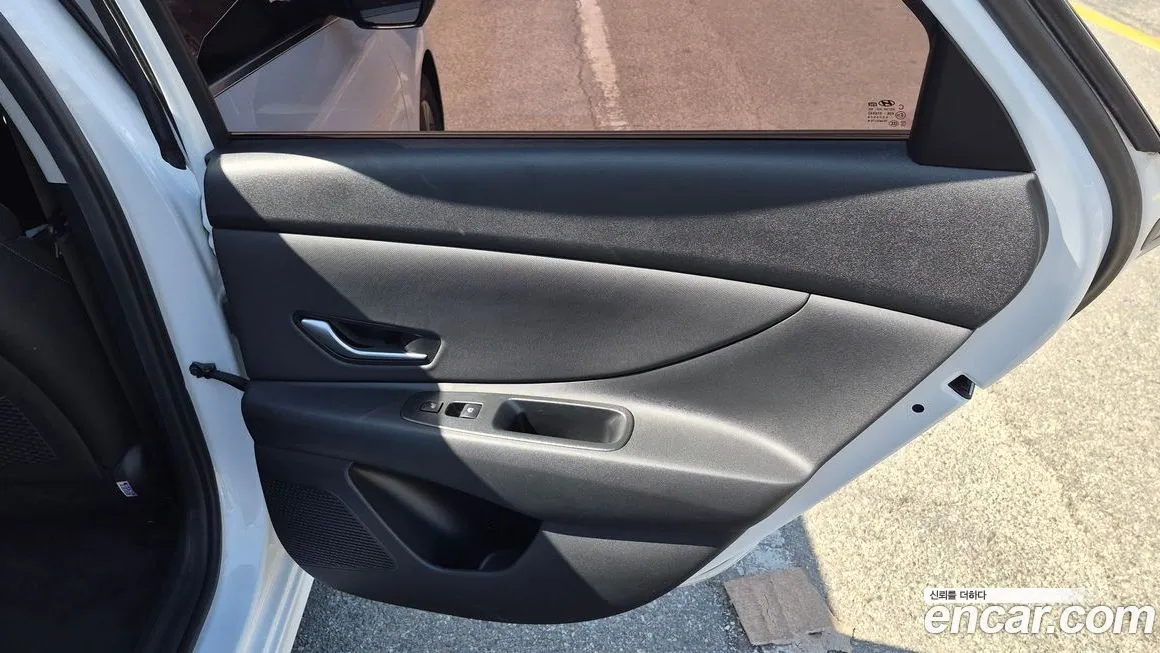 Hyundai AVANTE — фото 2