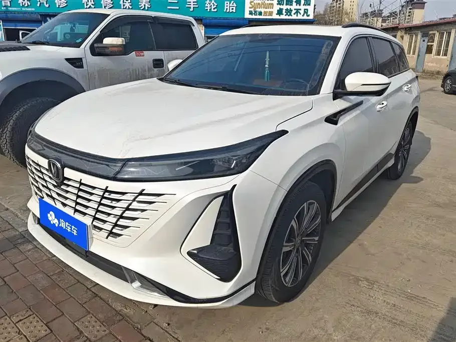 Changan CS75PLUS — фото 1