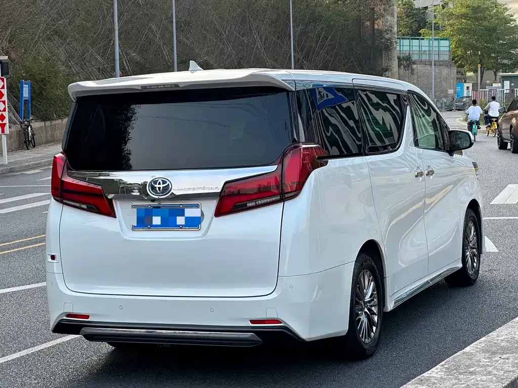 Toyota Alphard 2022 из CN, фото 7