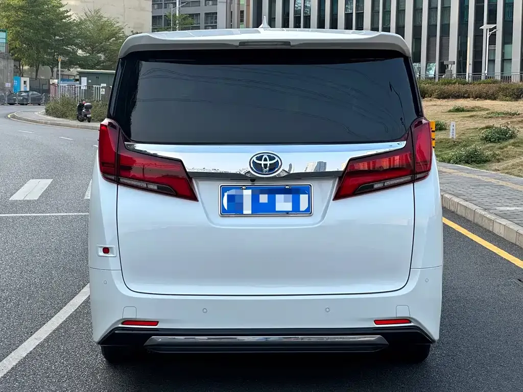 Toyota Alphard 2022 из CN, фото 9
