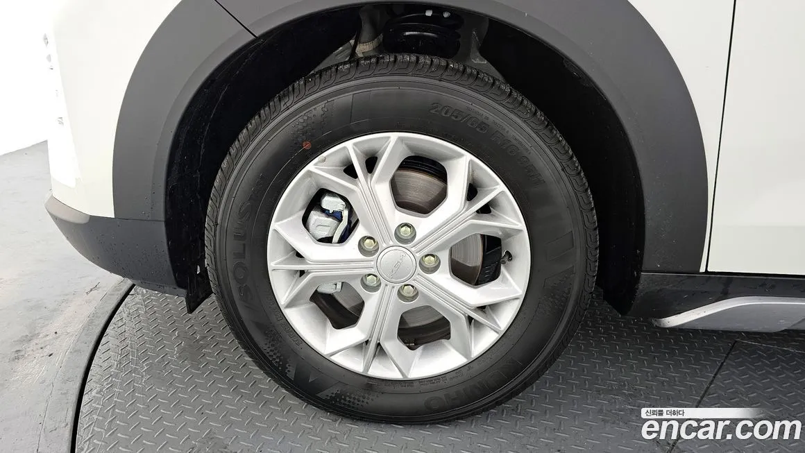 KG Mobility (Ssangyong) TIBOLI 2025 из KR, фото 5