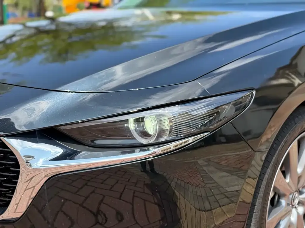 Mazda 3 Axela 2023 из CN, фото 4