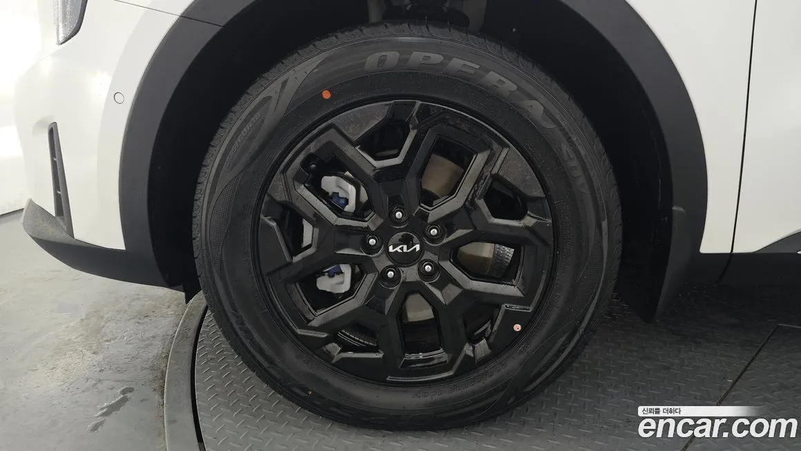 Kia Sorento — фото 6