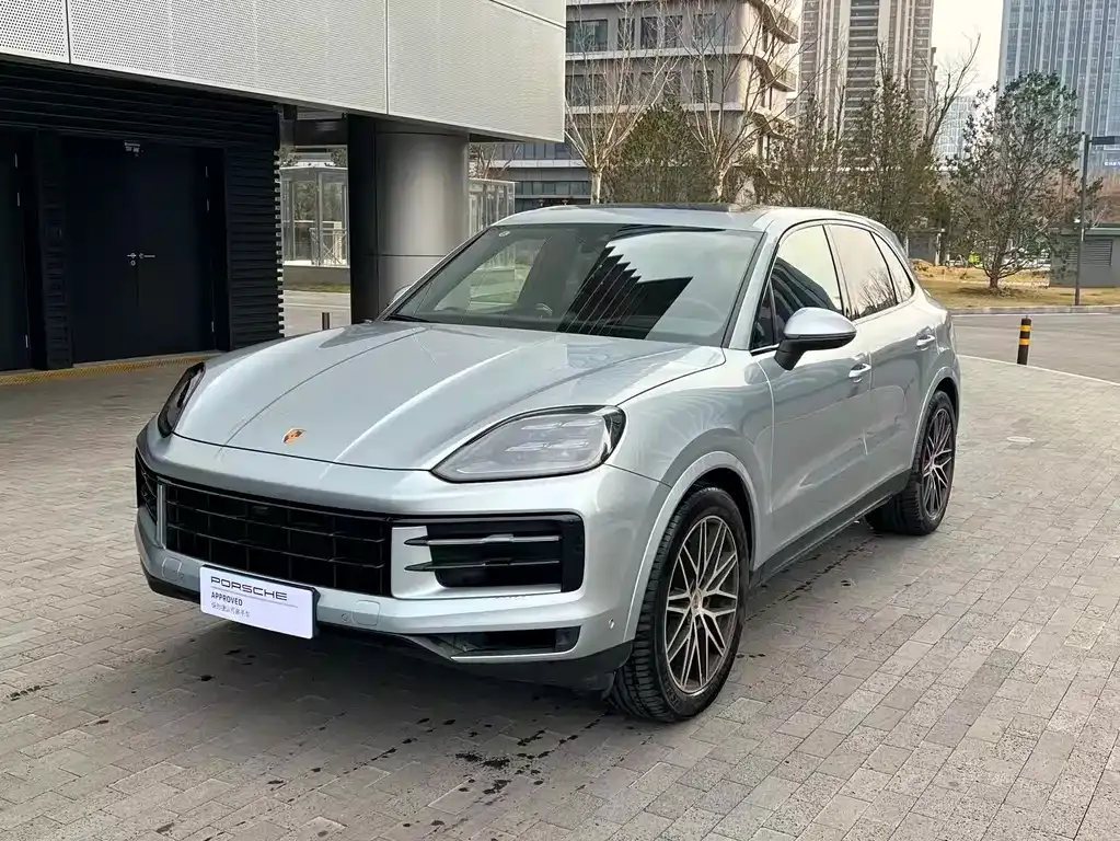 Porsche Cayenne — фото 1