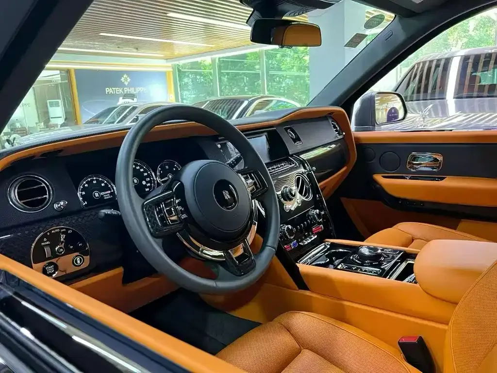Rolls-Royce Cullinan 2021 из CN, фото 5