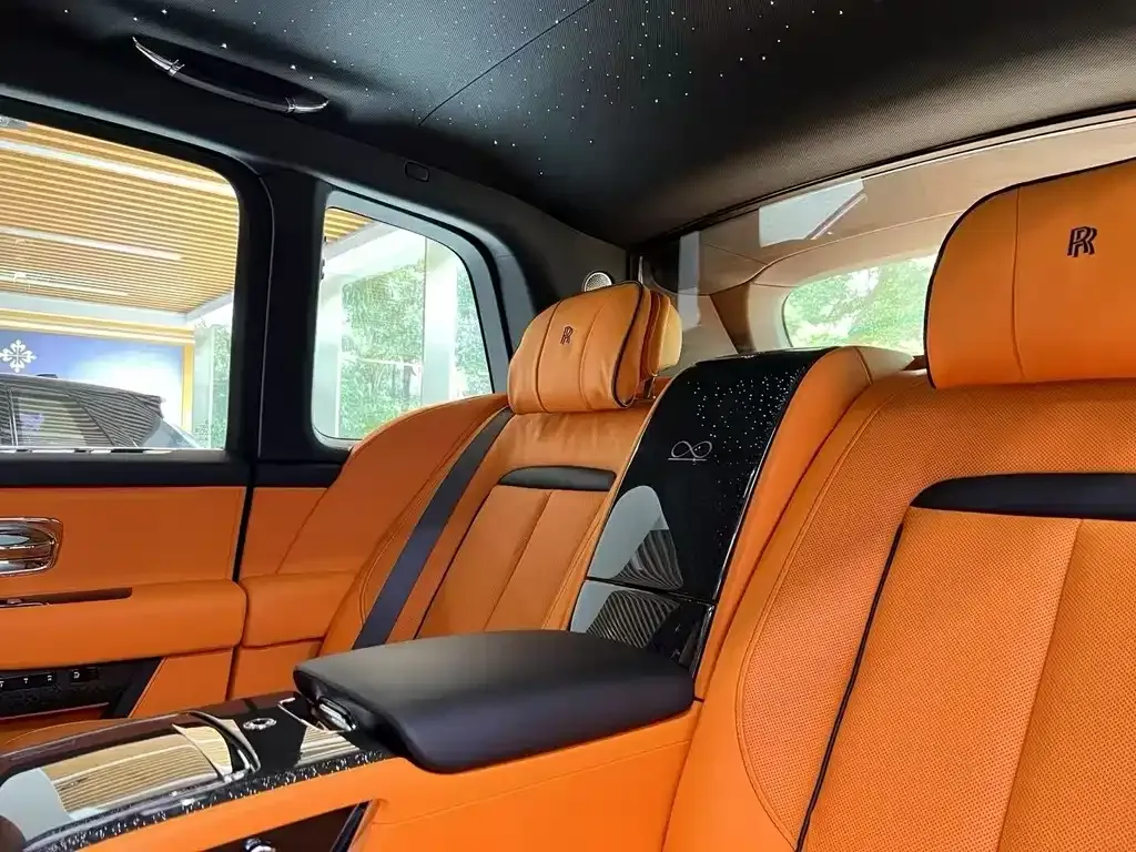 Rolls-Royce Cullinan 2021 из CN, фото 3