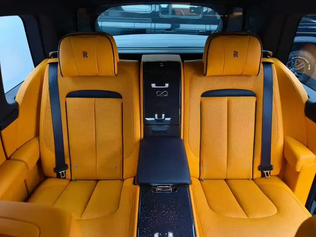 Rolls-Royce Cullinan 2021 из CN, фото 2