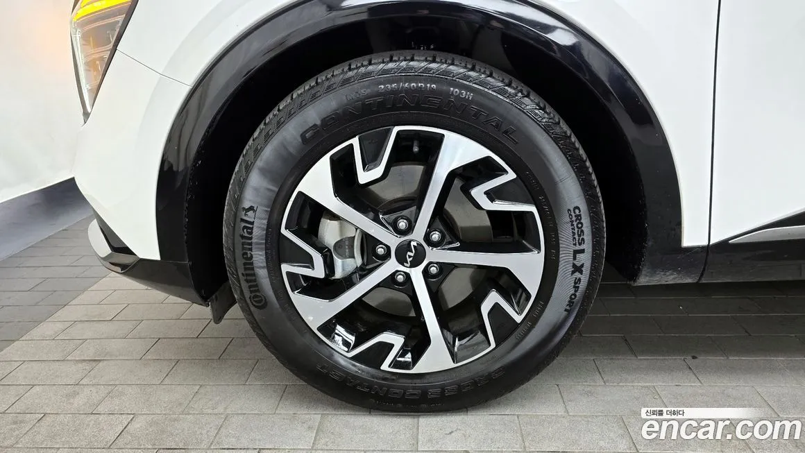 Kia Sportage — фото 9