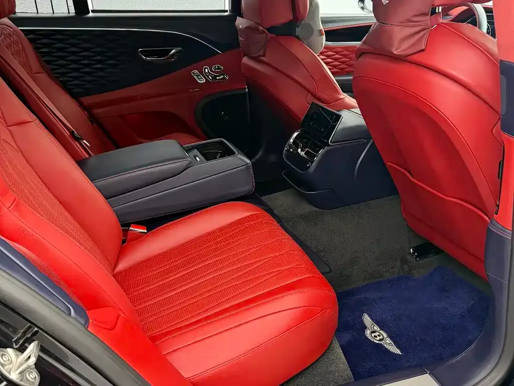 Bentley Flying Spur — фото 7