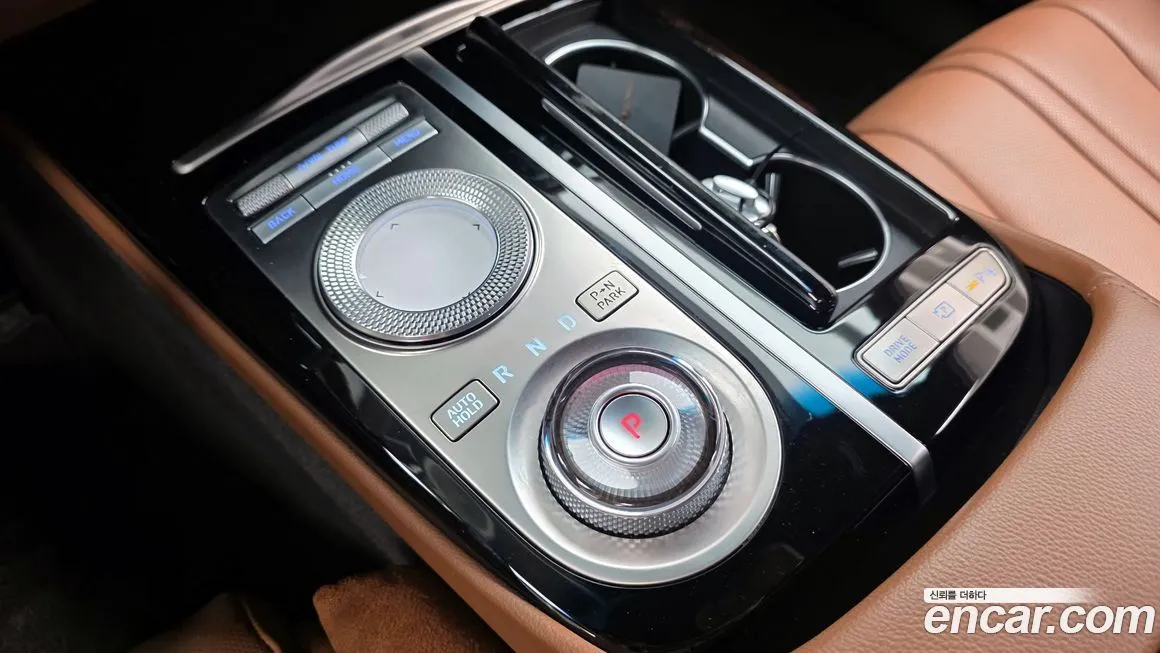 Genesis G80 — фото 10