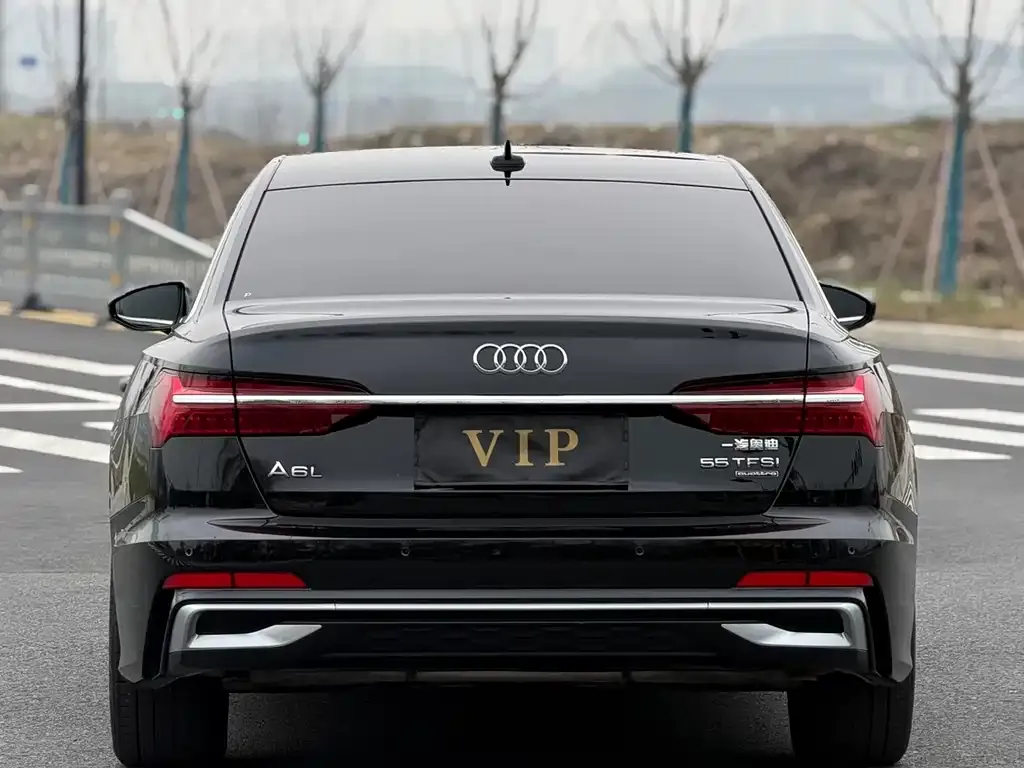 Audi A6L — фото 8