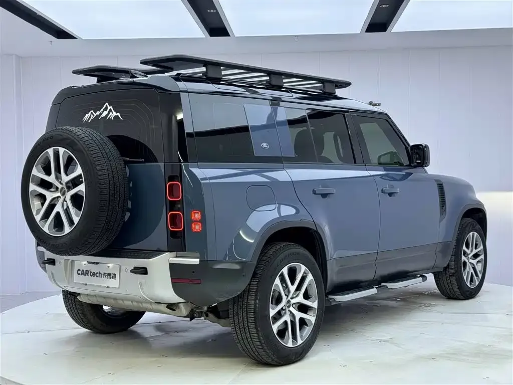 Land Rover Defender — фото 6