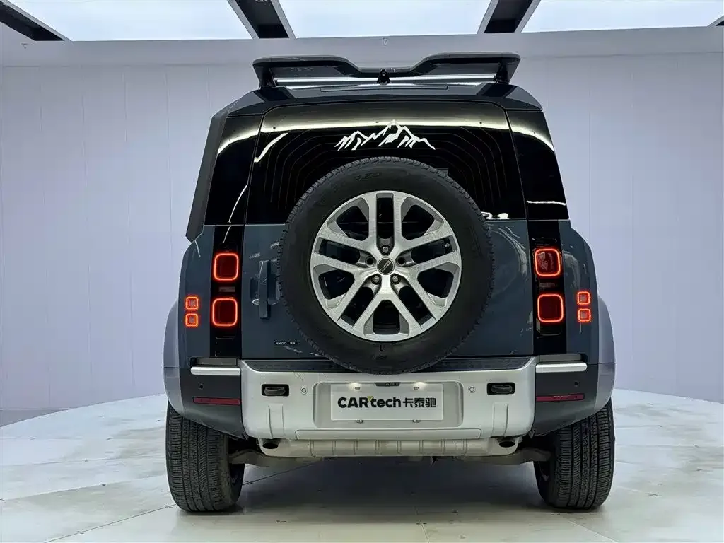 Land Rover Defender — фото 4