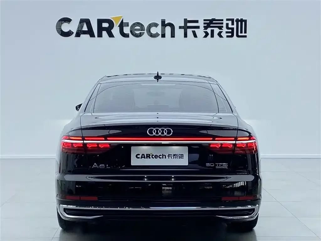 Audi A8 — фото 2