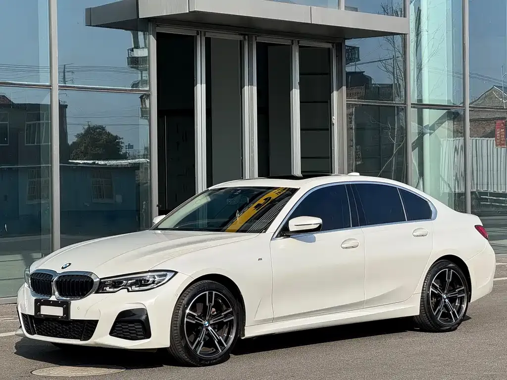 BMW 3 Series — фото 1