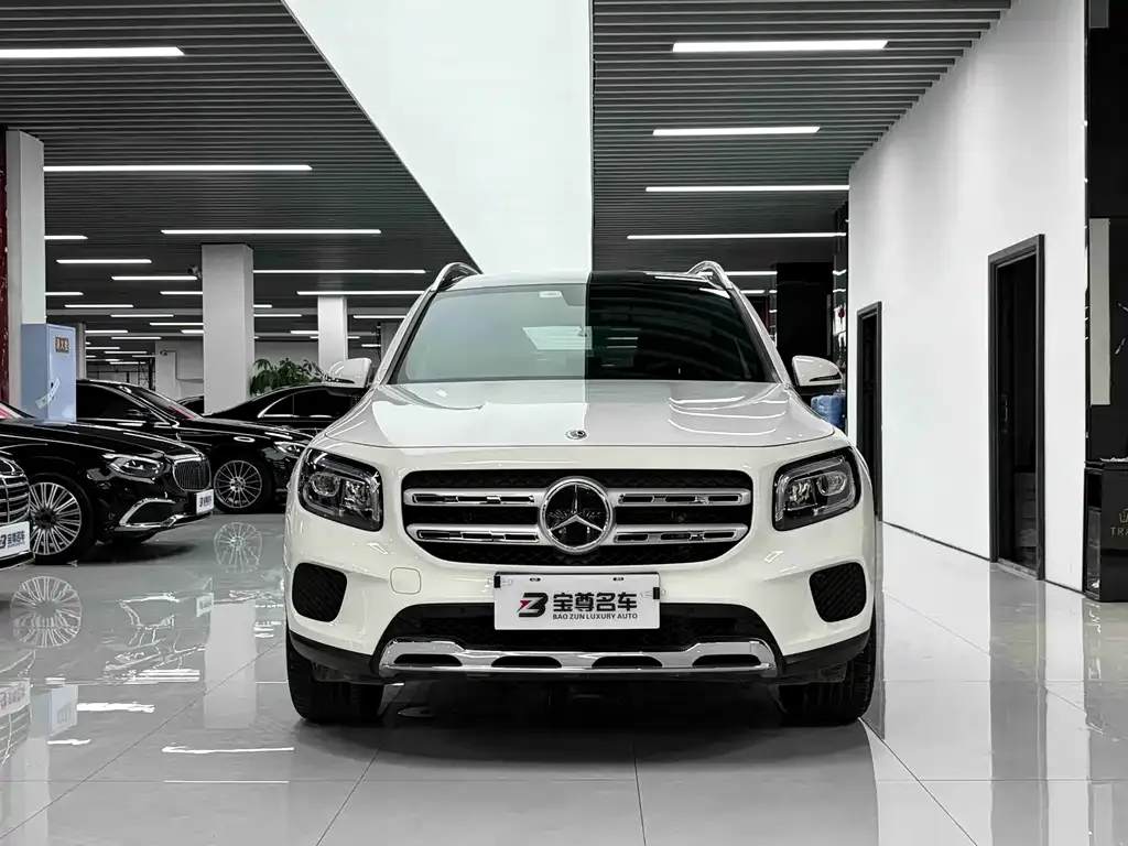 Mercedes-Benz GLB — фото 7