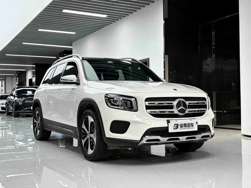 Mercedes-Benz GLB — фото 4
