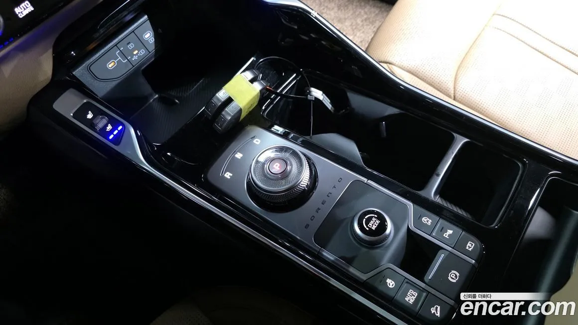 Kia Sorento — фото 9
