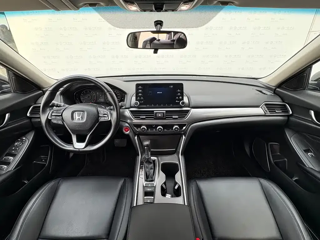 Honda Accord — фото 7