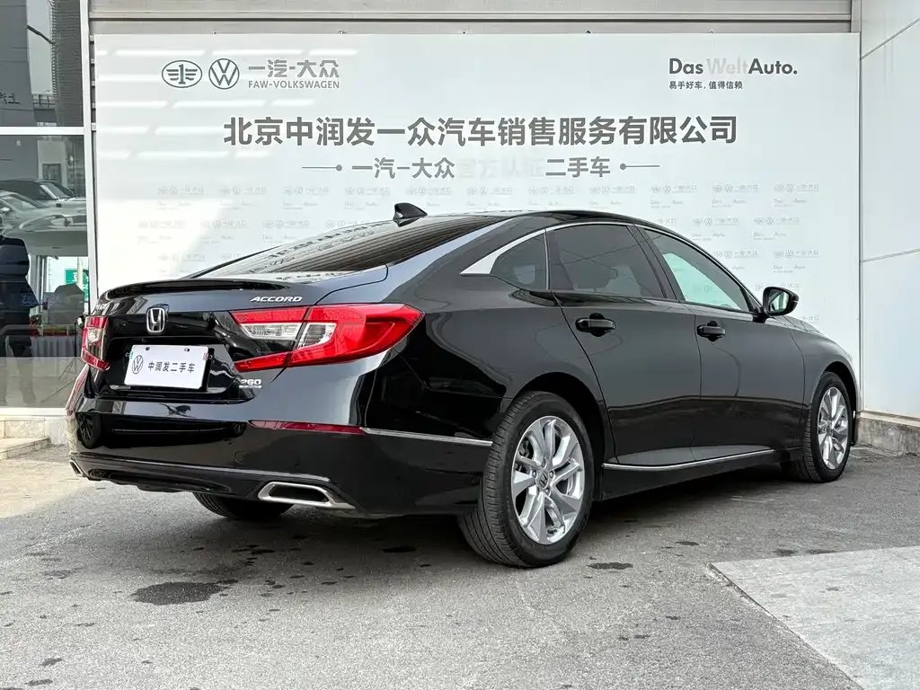 Honda Accord — фото 2