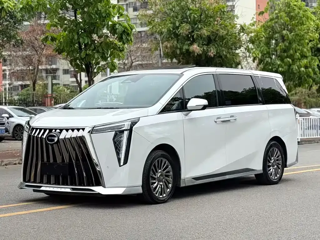 GAC Motor Trumpchi M8 — фото 1