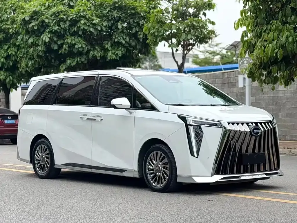 GAC Motor Trumpchi M8 — фото 9