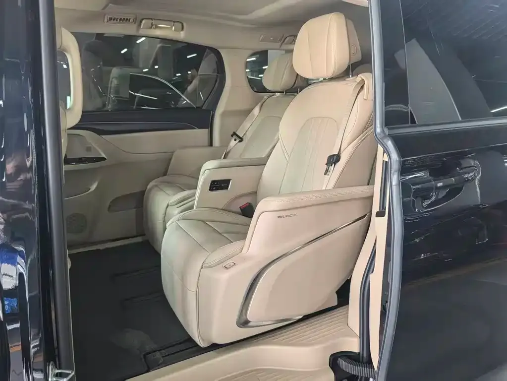 Buick GL8 Hybrid 2025 из CN, фото 3
