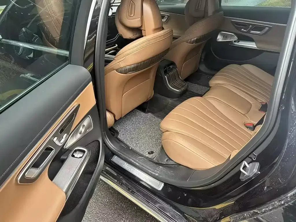 Mercedes-Benz E-Class 2025 из CN, фото 2