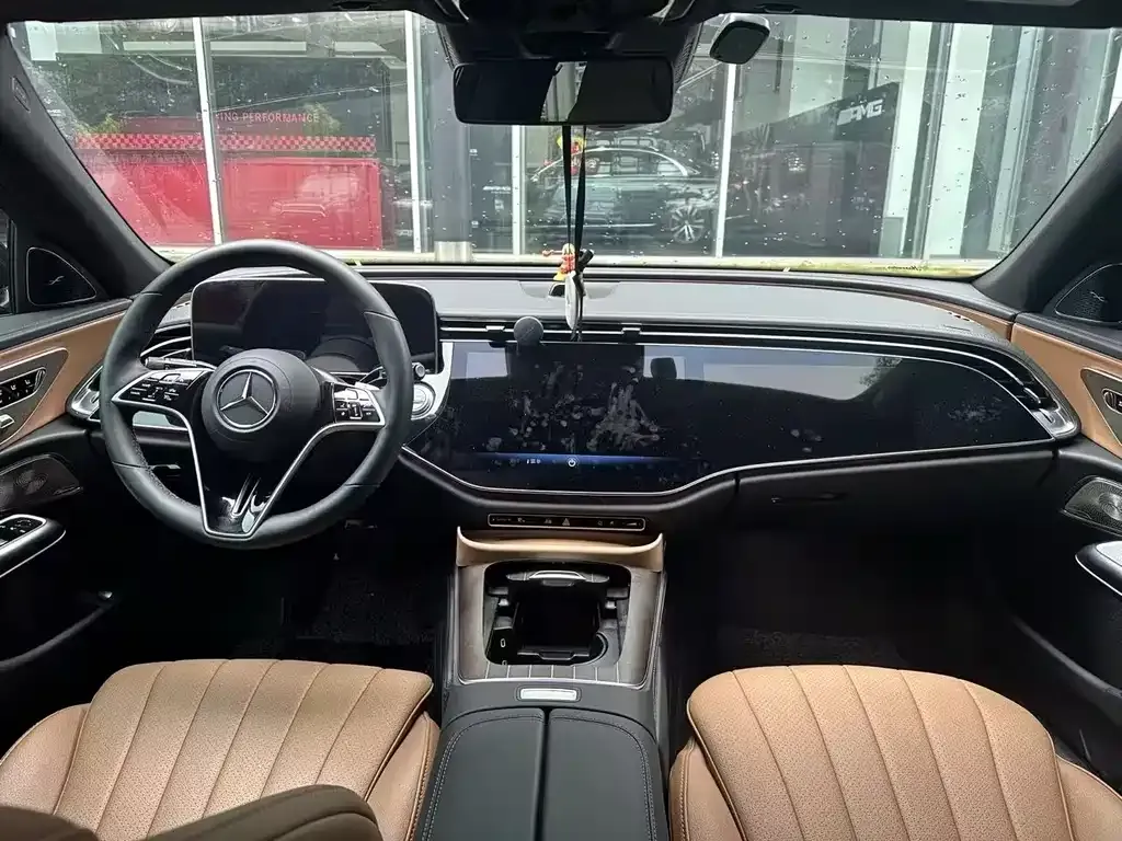 Mercedes-Benz E-Class 2025 из CN, фото 6
